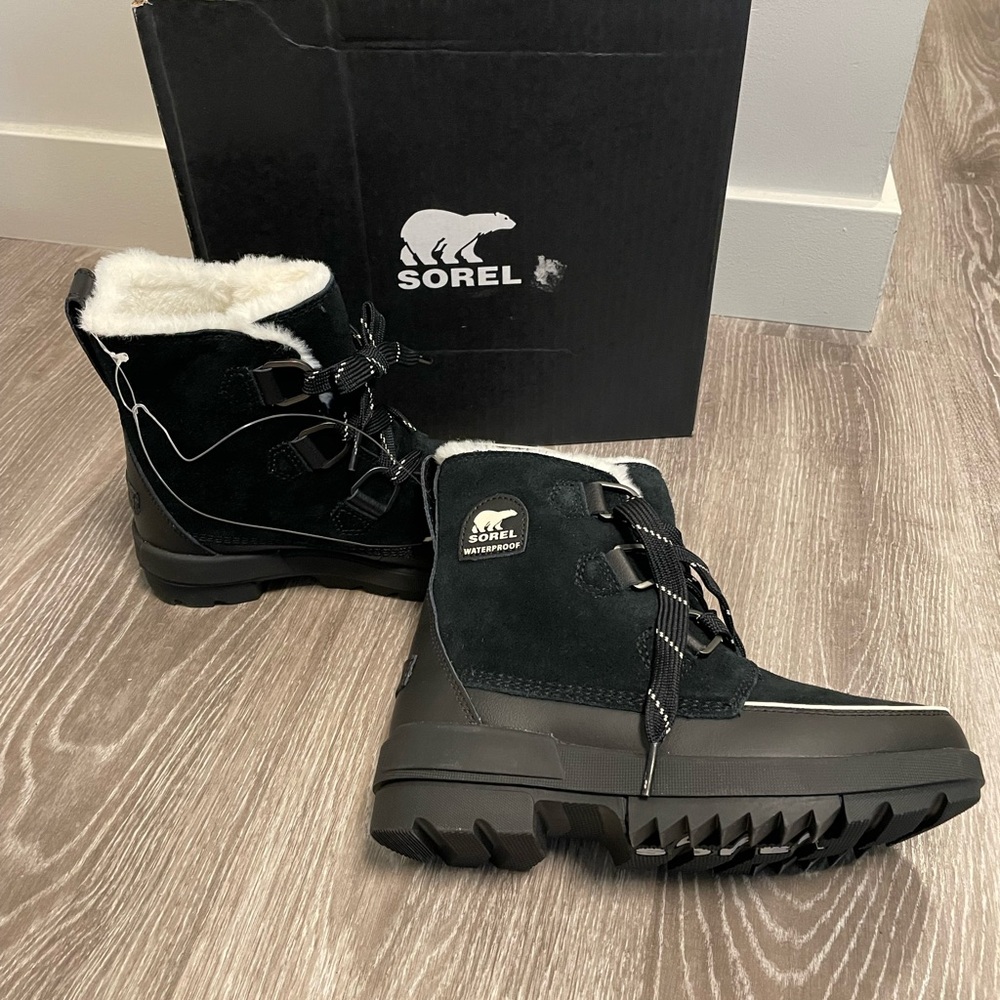 SOLD OUT Sorel Ladies Black Tivoli lV Boots Size 9